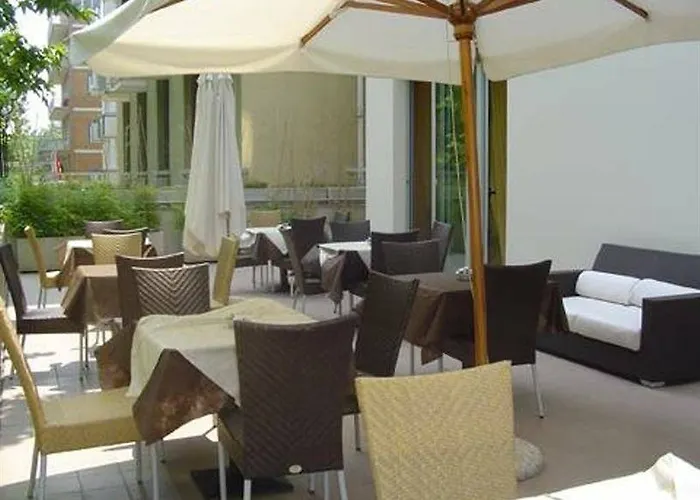 Hotel Club Meeting 4*