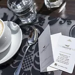 Hotel Club Meeting