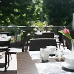 Club Meeting Hotel