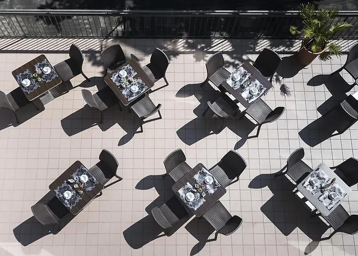 Отель Club Meeting