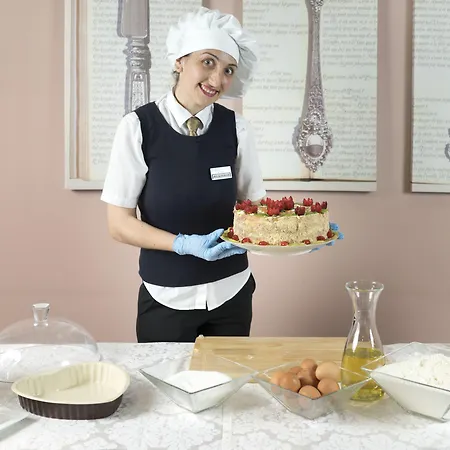 Club Meeting 호텔 4*