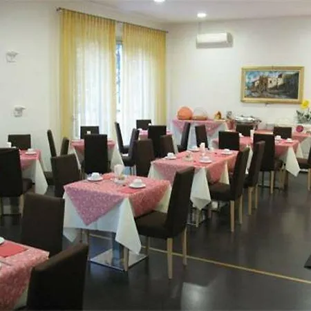 Szálloda Club Meeting Rimini